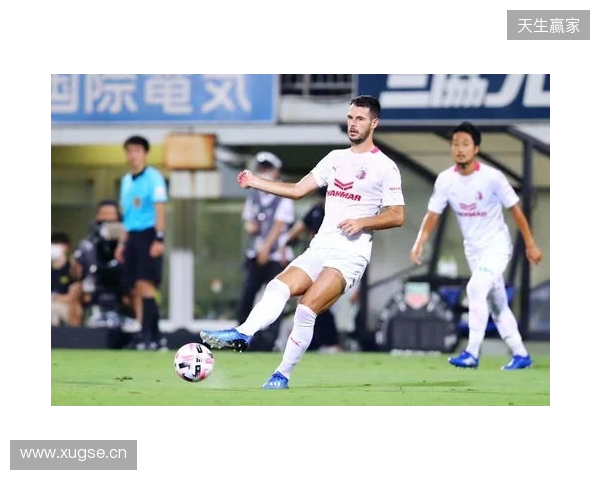 官方:37岁陈柏良加盟定南赣联,身披17号球衣 官方:37岁陈柏良加盟定南赣联,身披17号球衣