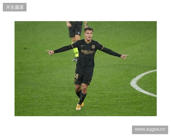 巴萨官方:莱万左眼眶骨折,将缺席对阵马竞的比赛 巴萨官方:莱万左眼眶骨折,将缺席对阵马竞的比赛